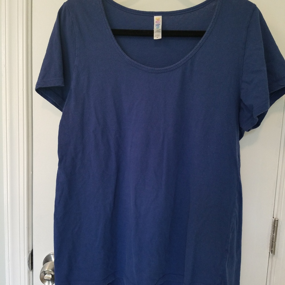 Lularoe Classic Tee XL